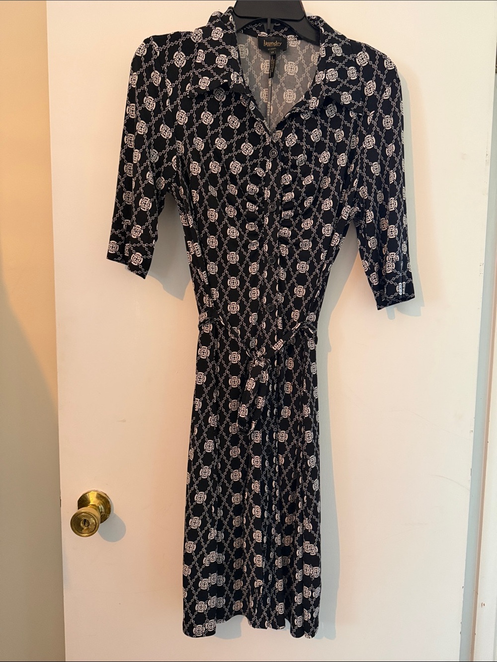 Laundry By Shelli Segal Black and White Printed Midi Wrap Dress